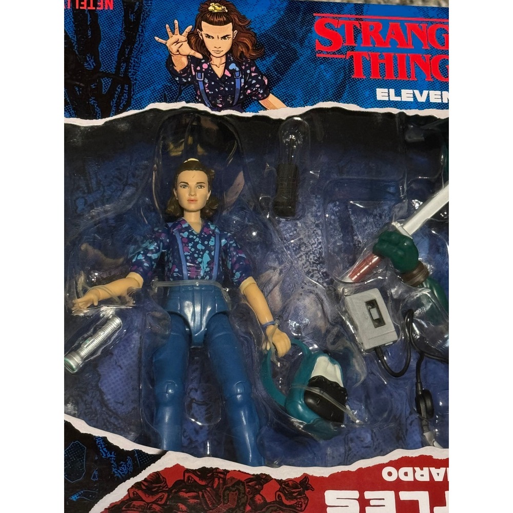 Stranger Things Eleven TMNT Leonardo Action Figure Set Playmates Toys 81191 New - Picture 2 of 8